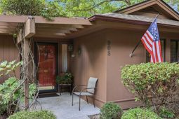 908 Briarwood Dr.  photo 4
