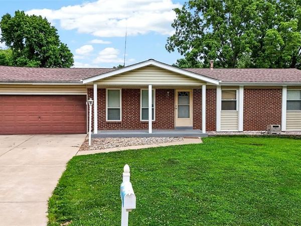 620 Lime Rock Drive , St Charles, MO 63304