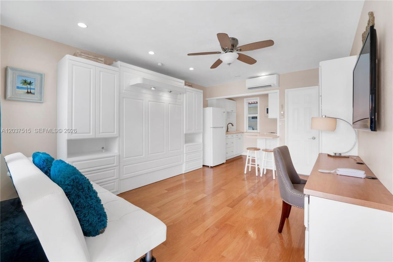 336 Arthur St , Unit 118, Hollywood, FL 33019 Photo