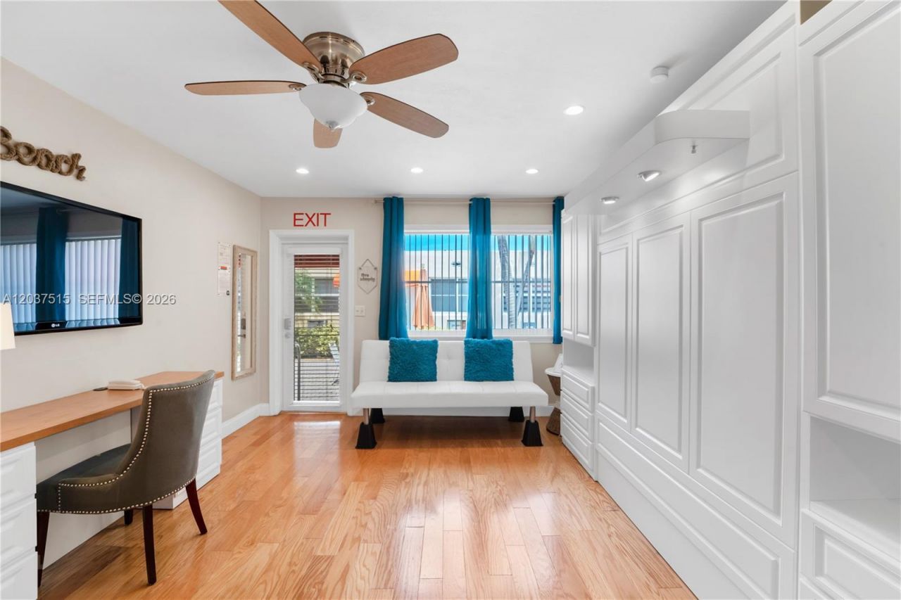 336 Arthur St , Unit 118, Hollywood, FL 33019 Photo