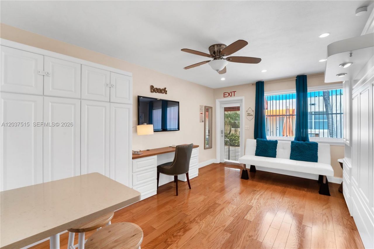 336 Arthur St , Unit 118, Hollywood, FL 33019 Photo