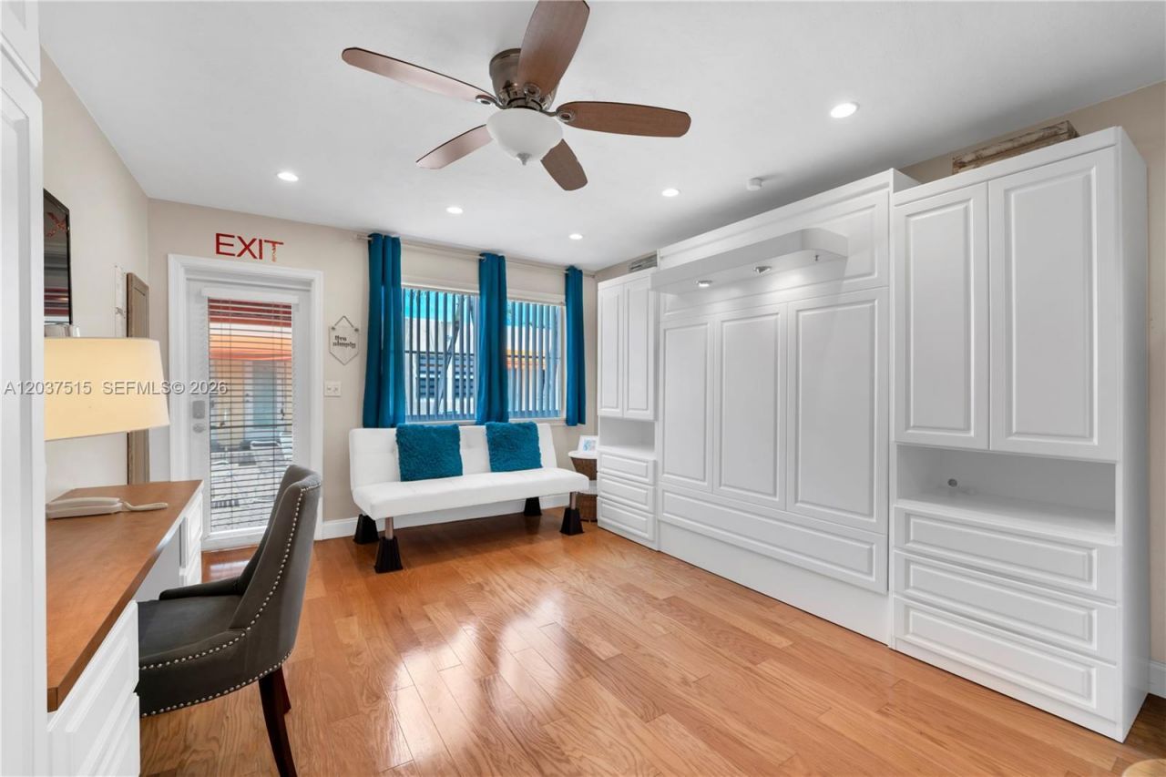 336 Arthur St , Unit 118, Hollywood, FL 33019 Photo