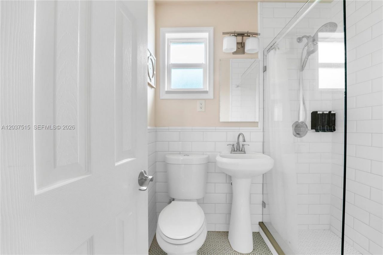 336 Arthur St , Unit 118, Hollywood, FL 33019 Photo