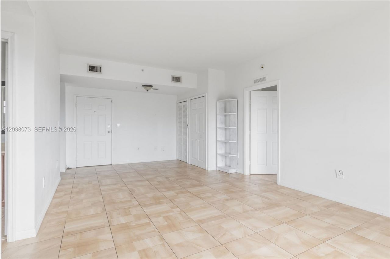 5271 SW 8th St , Unit 304, Miami, FL 33134 Photo