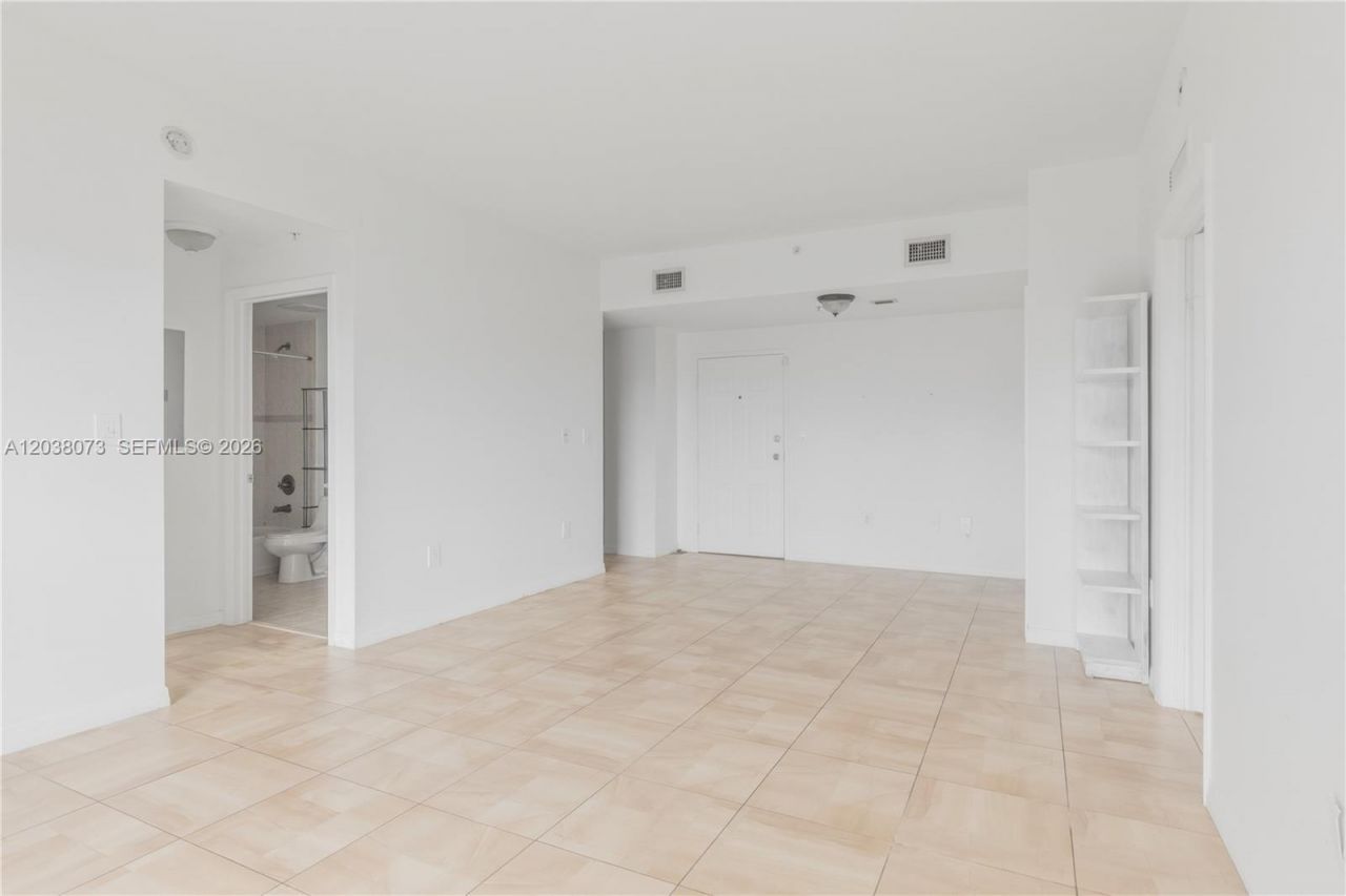 5271 SW 8th St , Unit 304, Miami, FL 33134 Photo