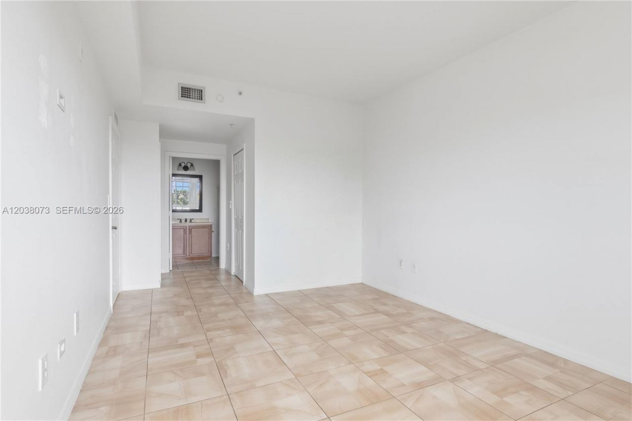 5271 SW 8th St , Unit 304, Miami, FL 33134 Photo