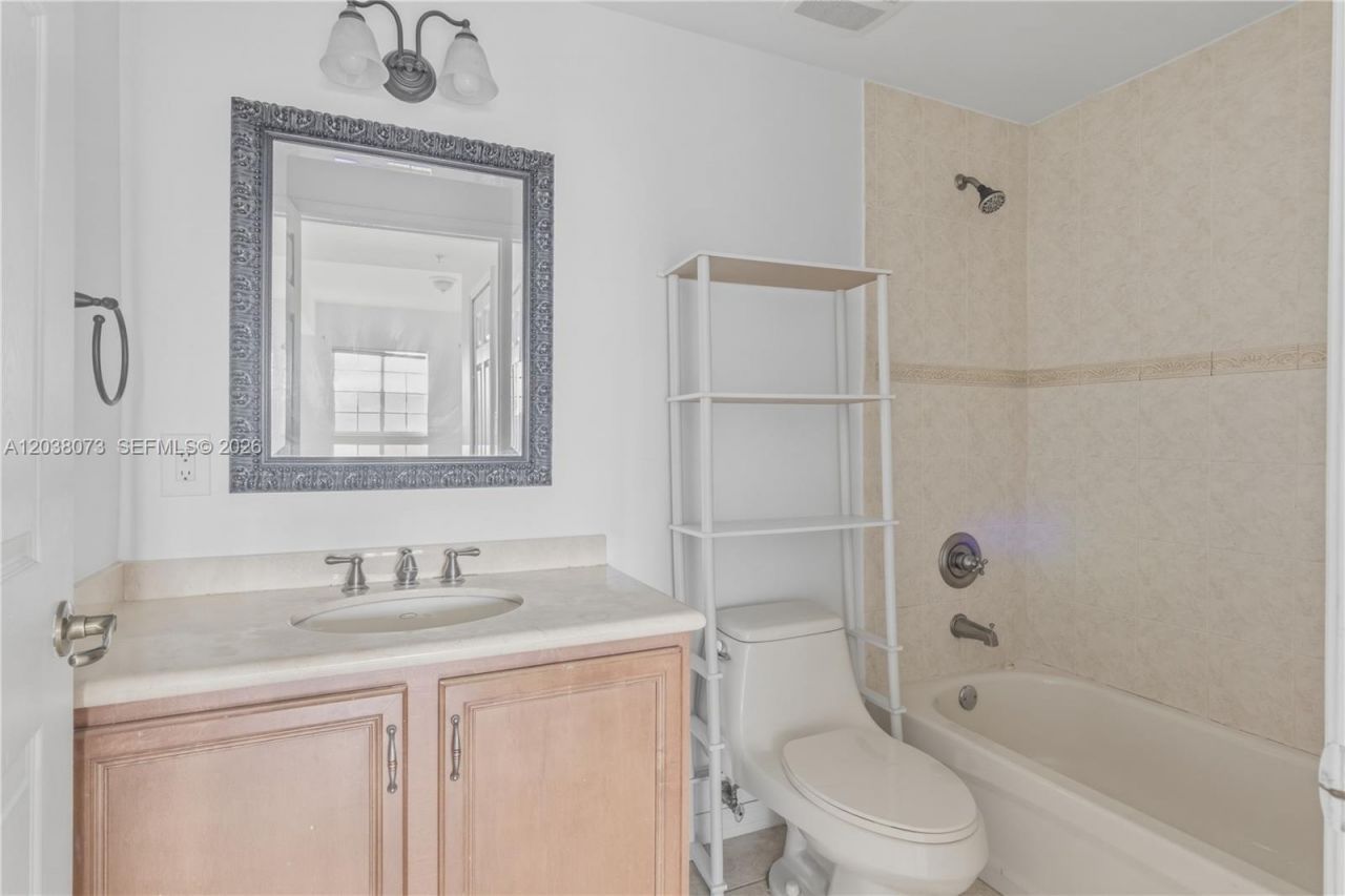 5271 SW 8th St , Unit 304, Miami, FL 33134 Photo