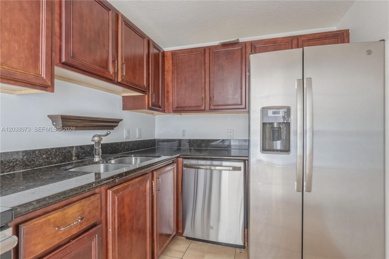 5271 SW 8th St , Unit 304, Miami, FL 33134 Photo