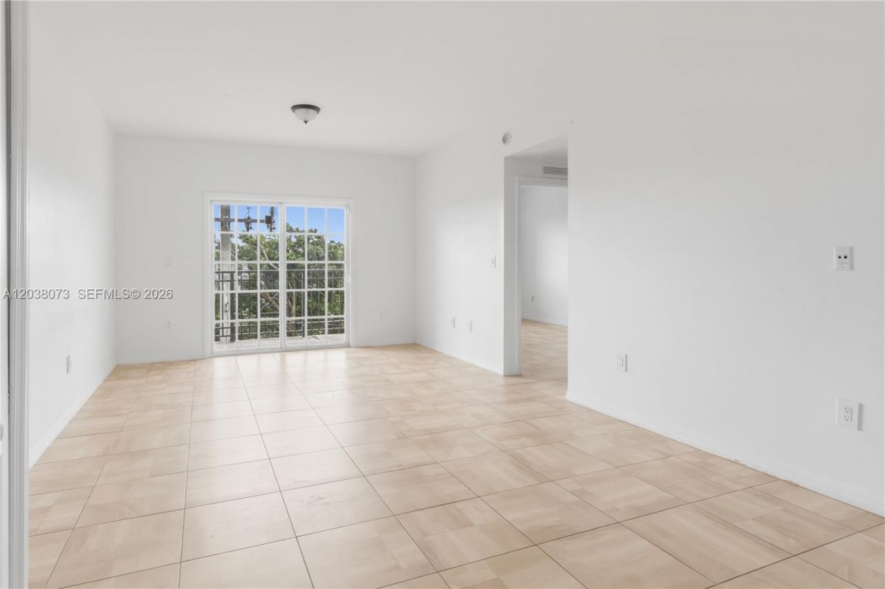 5271 SW 8th St , Unit 304, Miami, FL 33134 Photo