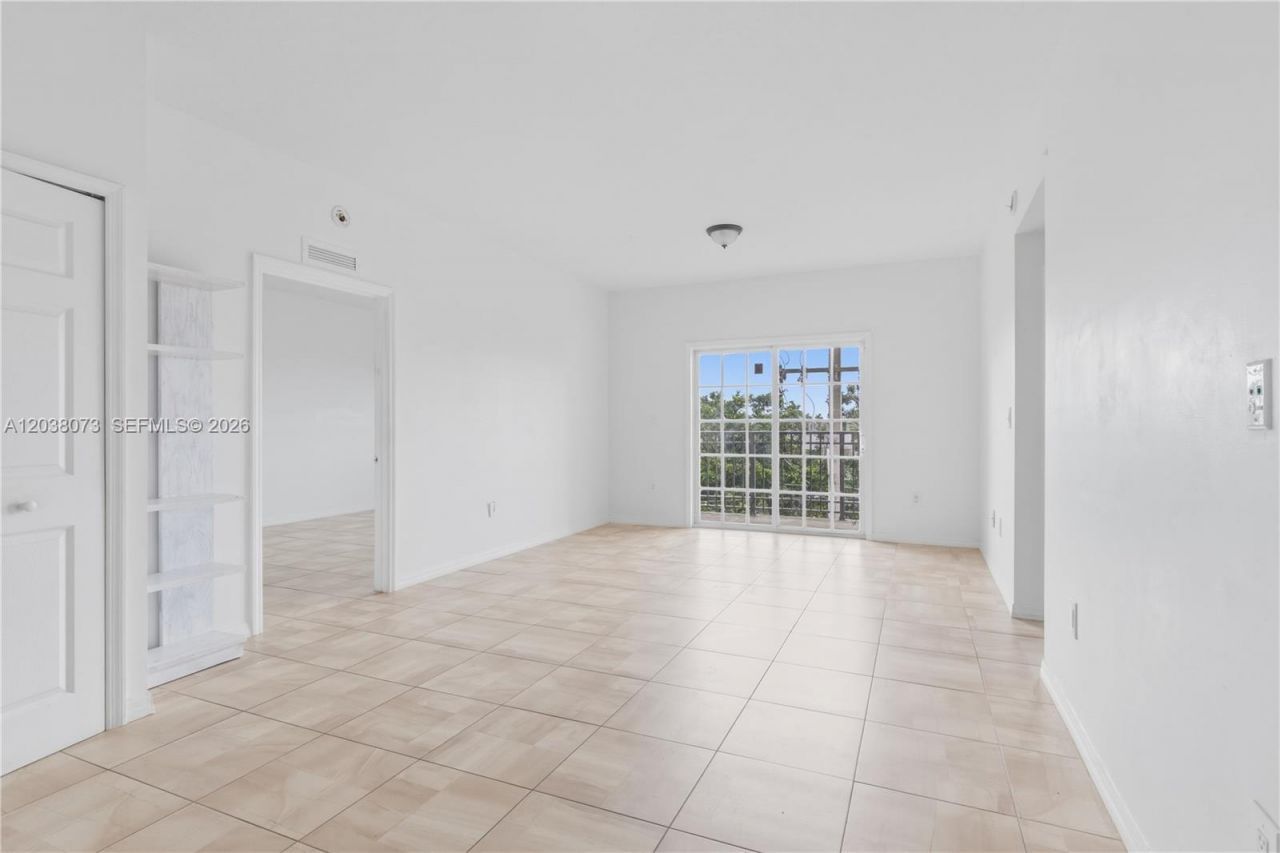 5271 SW 8th St , Unit 304, Miami, FL 33134 Photo