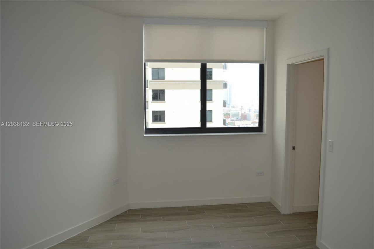 999 SW 1st Ave , Unit 3202, Miami, FL 33130 Photo