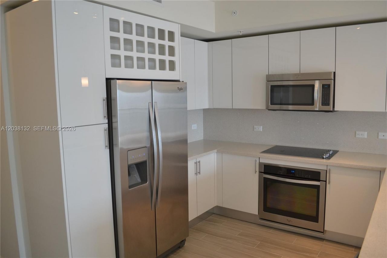 999 SW 1st Ave , Unit 3202, Miami, FL 33130 Photo
