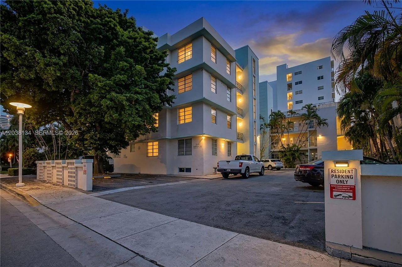 1751 Washington Ave , Unit 1F, Miami Beach, FL 33139 Photo