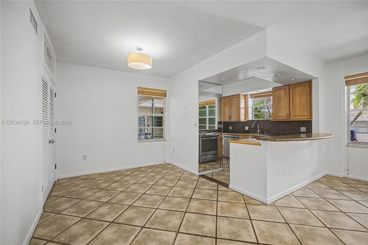 1751 Washington Ave , Unit 1F, Miami Beach, FL 33139 Photo