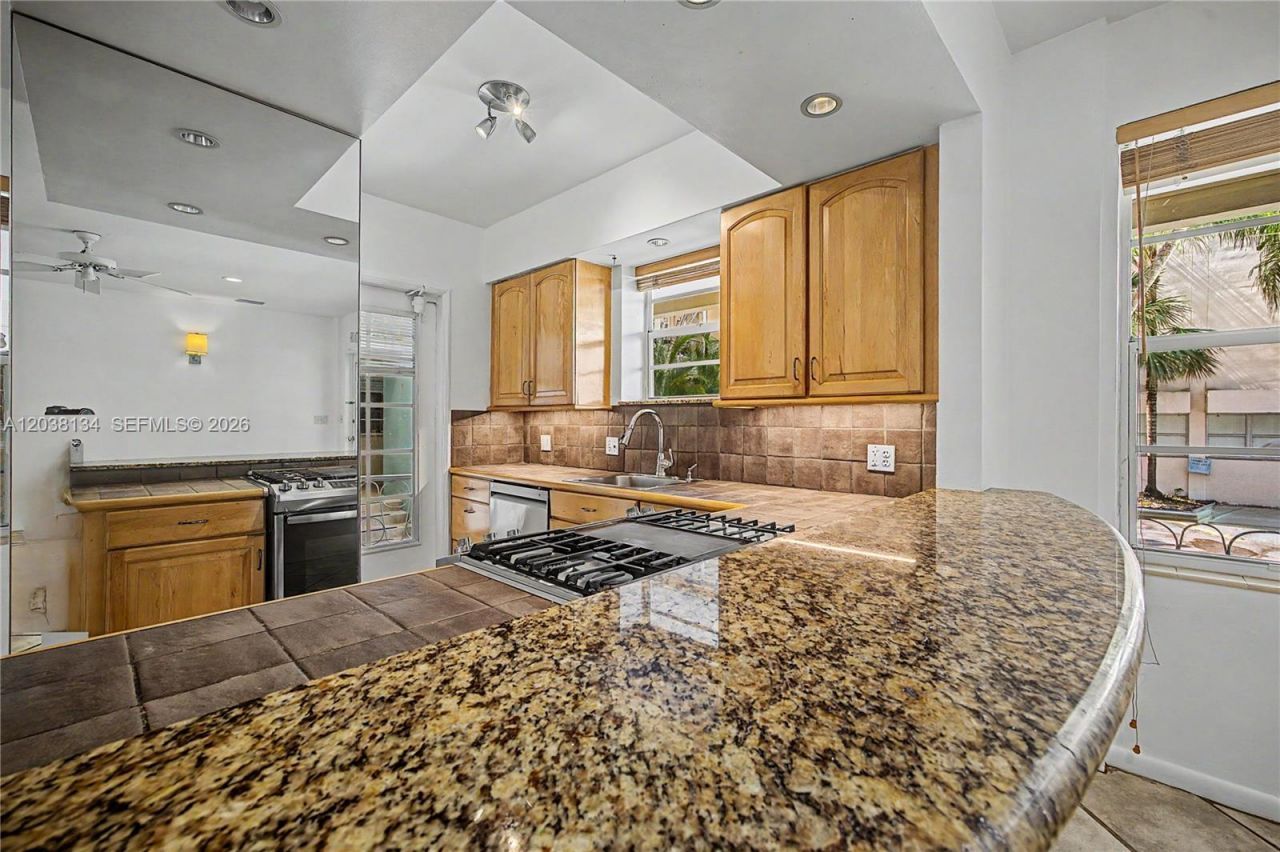 1751 Washington Ave , Unit 1F, Miami Beach, FL 33139 Photo