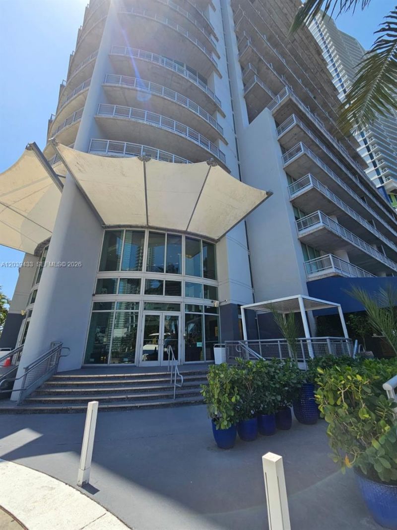 690 SW 1st Ct, Unit 1130, Miami, FL 33130 Photo
