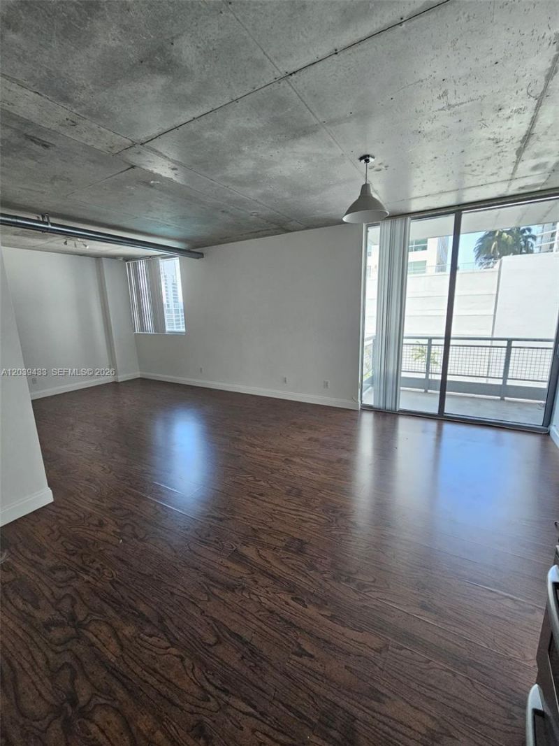 690 SW 1st Ct, Unit 1130, Miami, FL 33130 Photo