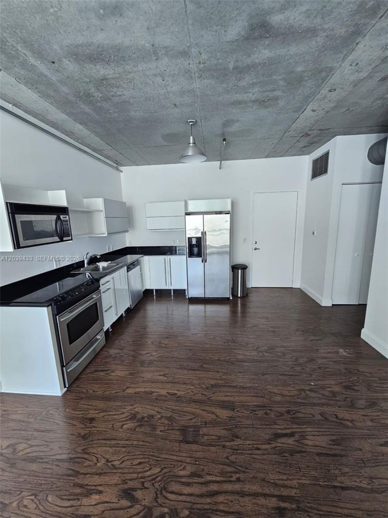 690 SW 1st Ct, Unit 1130, Miami, FL 33130 Photo