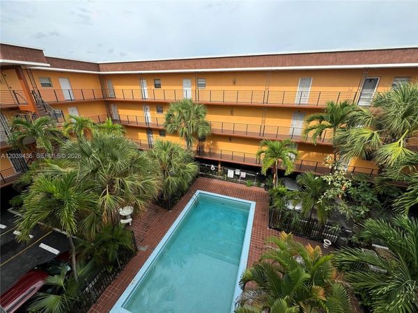 365 NE 125th St , Unit 402, North Miami, FL 33161