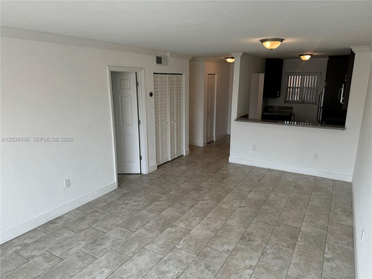 365 NE 125th St, Unit 402, North Miami, FL 33161 Photo
