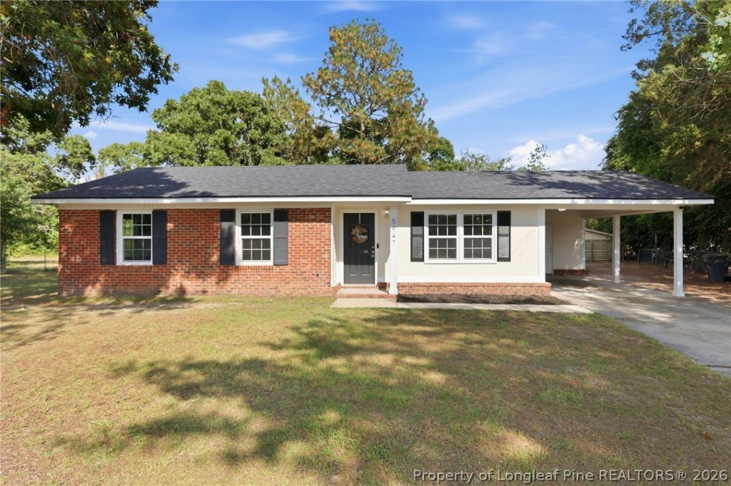 5947 Spinner Road, Hope Mills, NC 28348 Main Photo