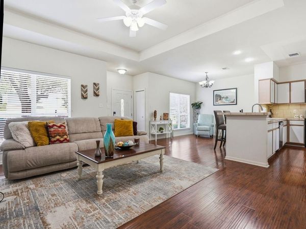 267 Mooring CIR, Lakeway, TX 78734