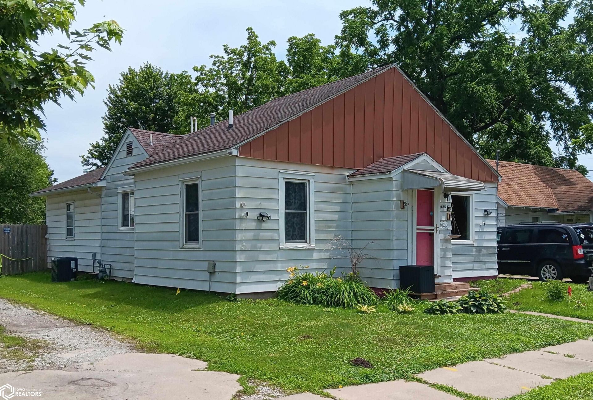620 Morris Street, Ottumwa, IA 52501 Main Photo