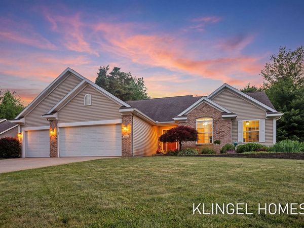 10635 Tallpine Lane, Allendale, MI 49401