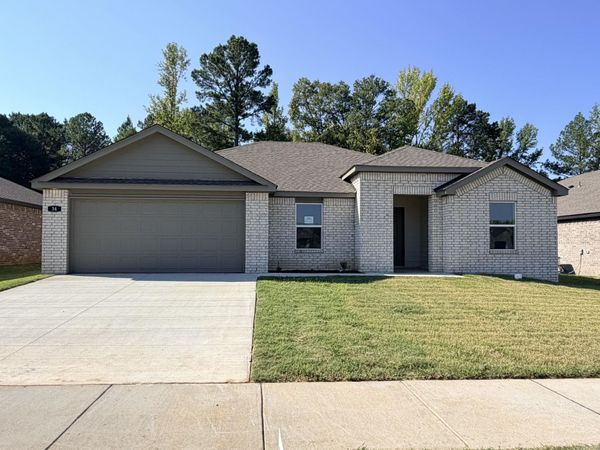 34 Wolfsbridge Loop, Cabot, AR 72023