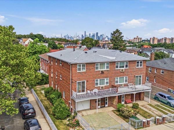 5240 69th Place, Maspeth, NY 11378