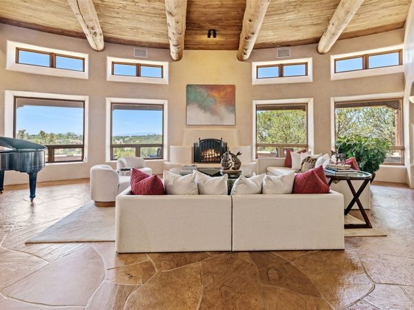 35 Sage Circle , Santa Fe, NM 87506