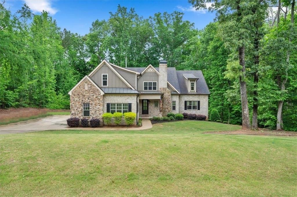 103 Heights Avenue Forsyth, GA 31029