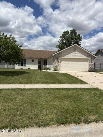563 Bunn Drive , Defiance, OH 43512 Main Photo