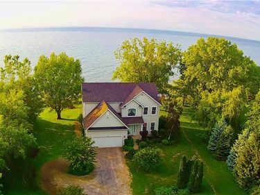 2949 W Lake Road, Wilson, NY 14172