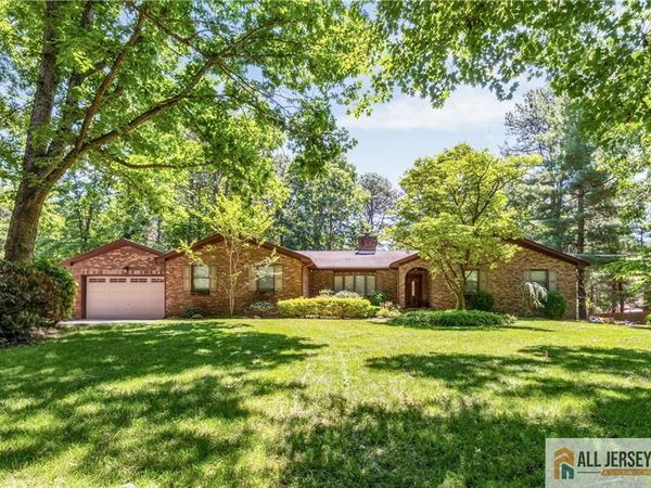199 Old Forge Road , Monroe Township, NJ 08831