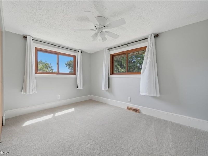 5155 Oakvale Street SW, Canton, OH 44706 Photo 18
