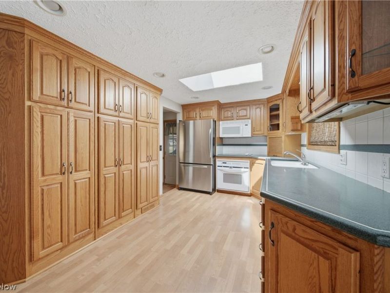 5155 Oakvale Street SW, Canton, OH 44706 Photo 9