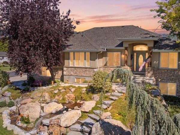 1832 N OLSEN WAY , West Bountiful, UT 84087