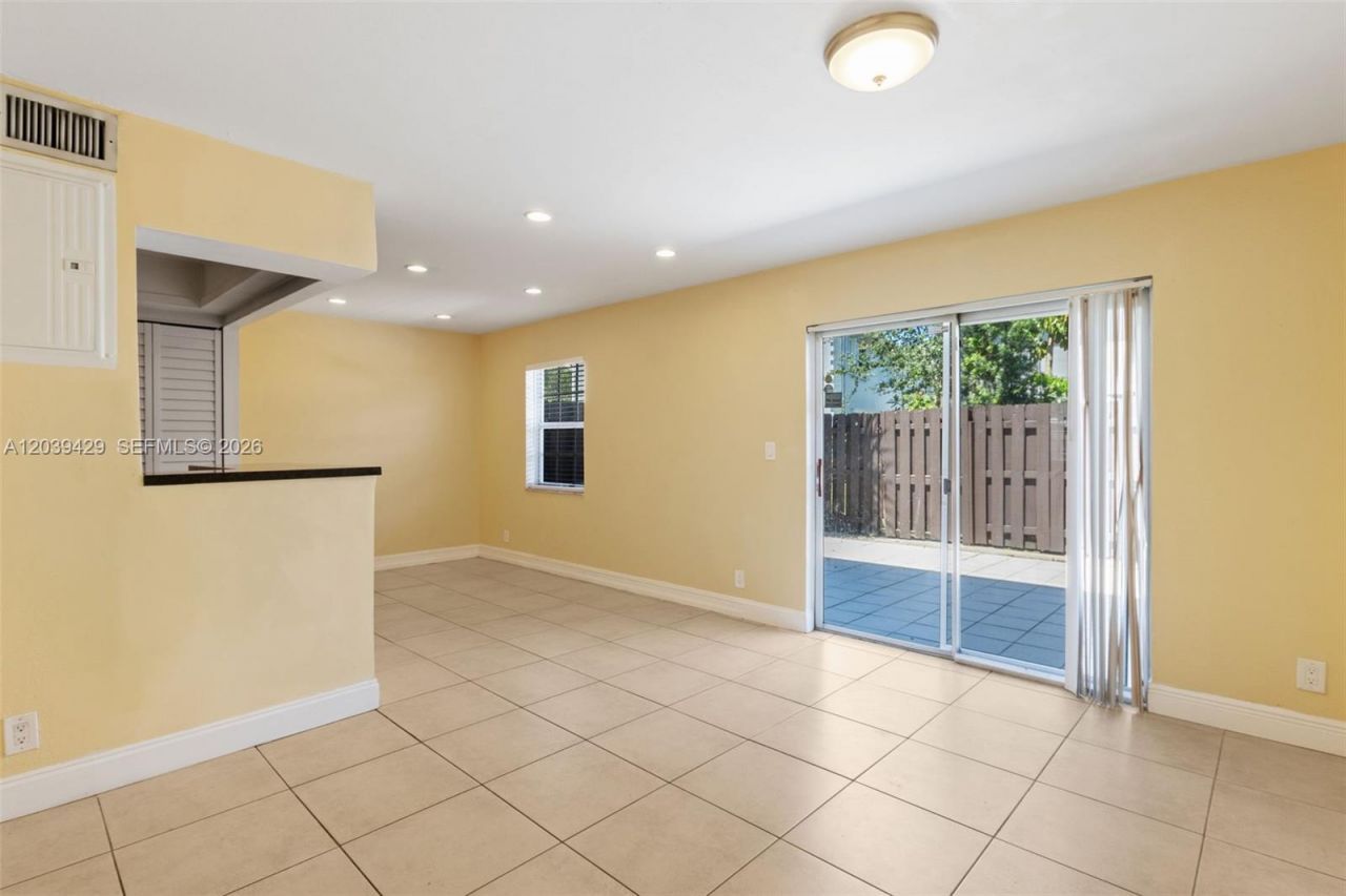 1774 SW 81st Ln, Unit 1, Davie, FL 33324 Photo