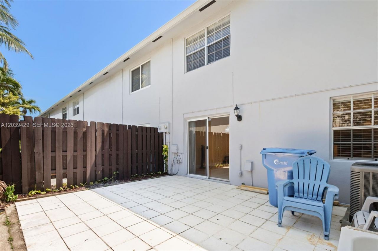 1774 SW 81st Ln, Unit 1, Davie, FL 33324 Photo