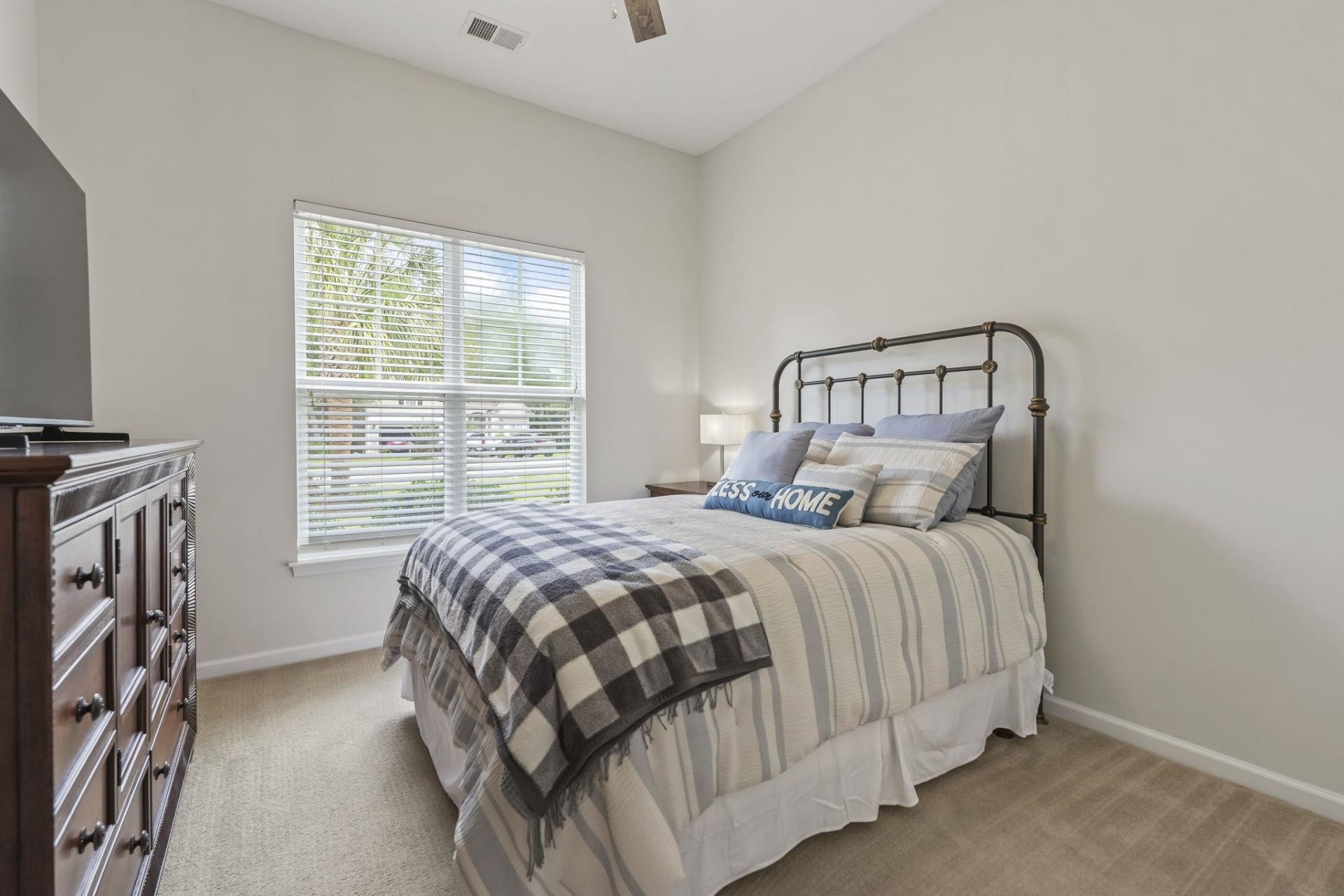 327 Trestle Way Photo 40