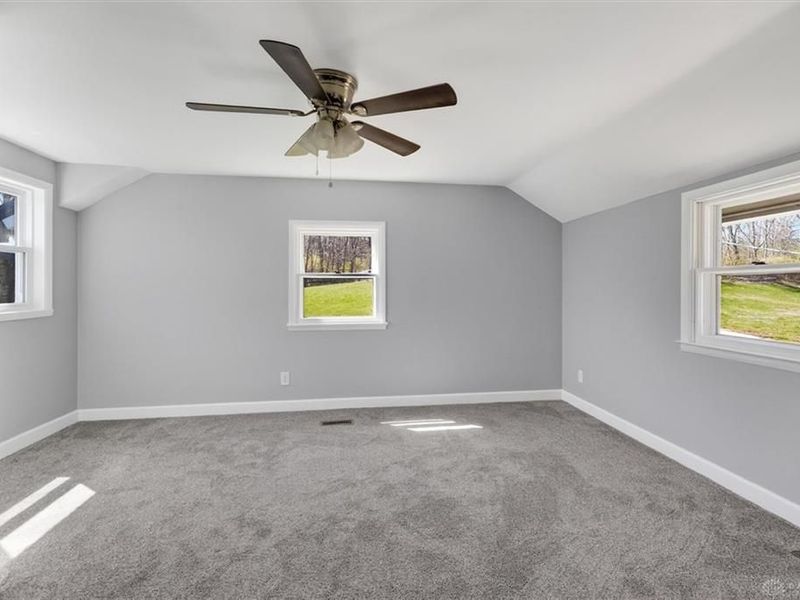8225 W Prospect Road, Hillsboro, OH 45133 Photo 16