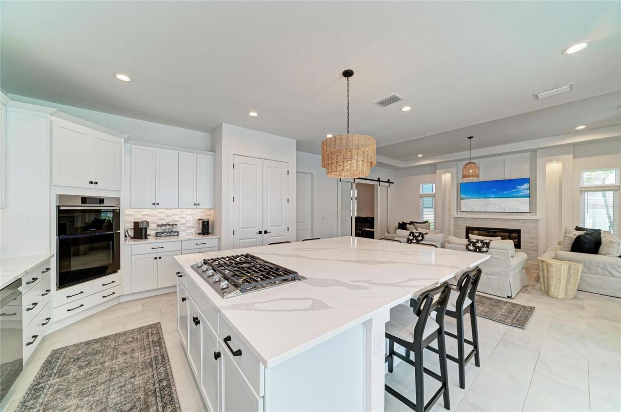 5935 Cat Claw Lane, Bradenton, FL 34210 Photo