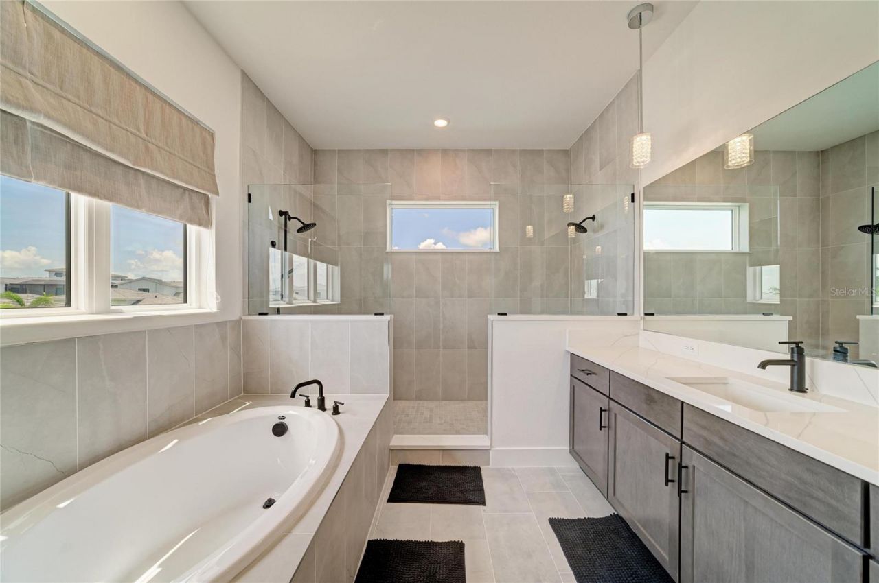 5935 Cat Claw Lane, Bradenton, FL 34210 Photo