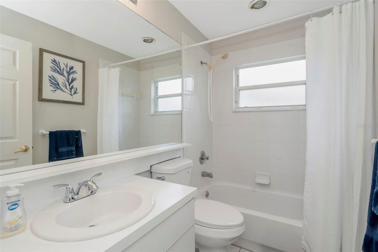 5633 Glencrest Boulevard, Tampa, FL 33625 Photo