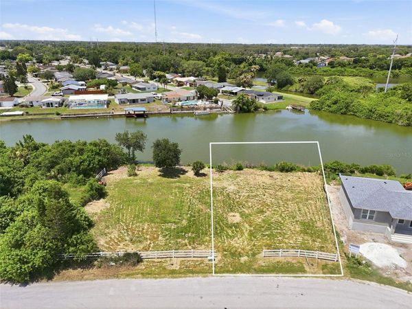 1504 JACKSON DRIVE , HOLIDAY, FL 34691