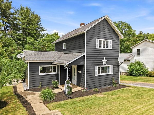 276 Lincoln St , Sharon, PA 16146