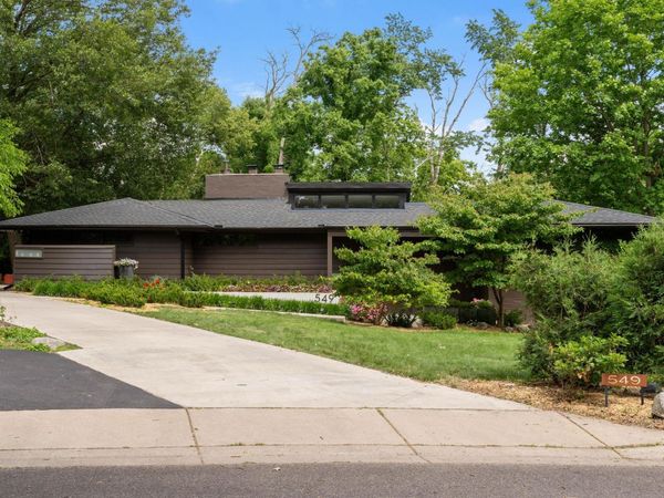 549 Turnpike Road , Golden Valley, MN 55416
