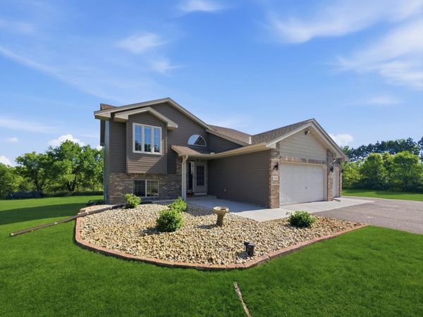 10420 256th Avenue NW, Zimmerman, MN 55398