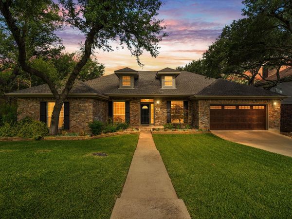 305 Riverview DR, Georgetown, TX 78628